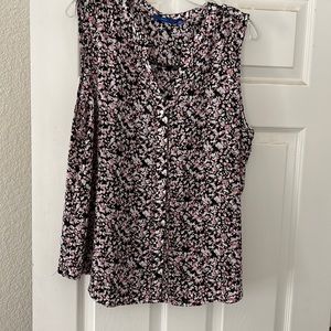 Floral sleeveless blouse
